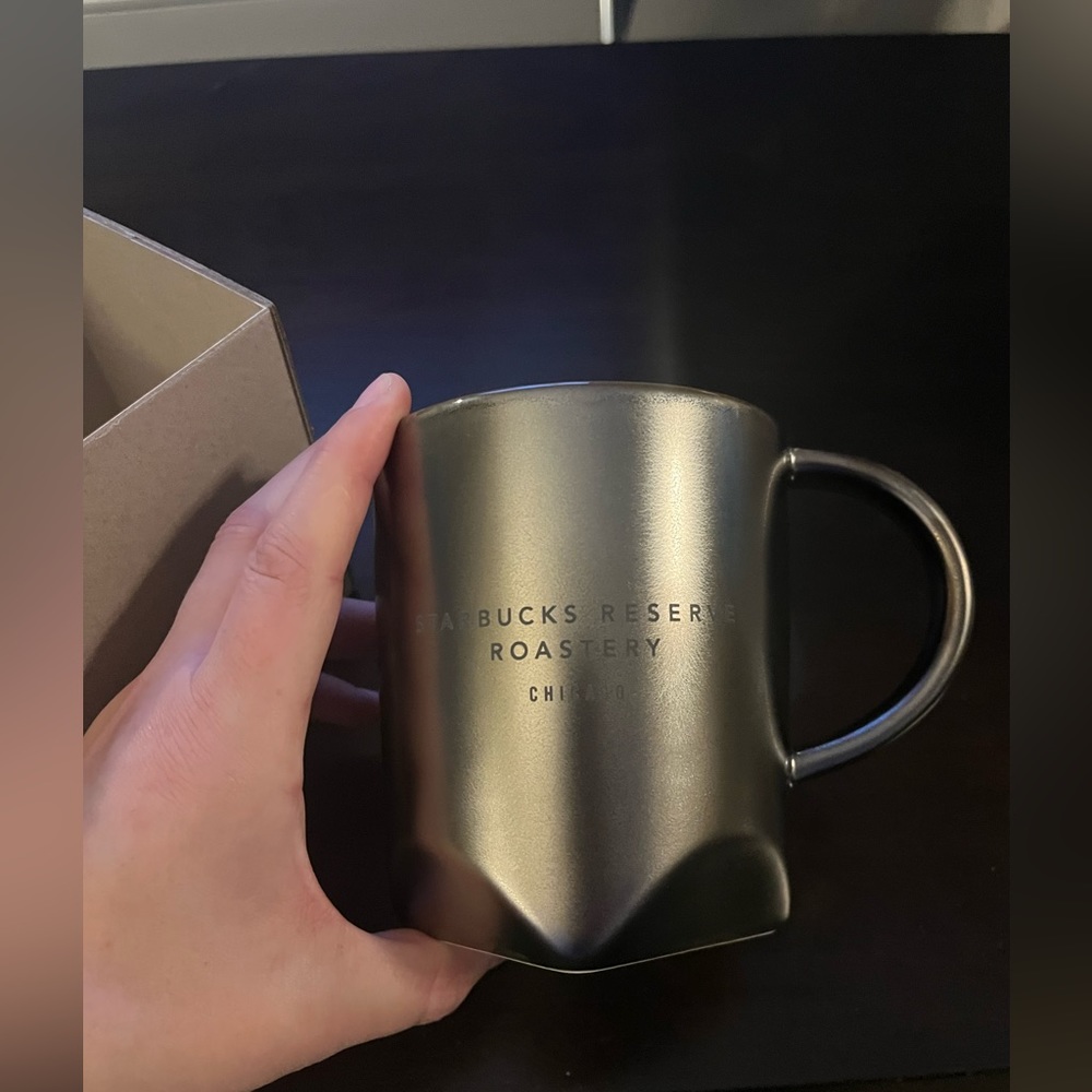Brand new in box Starbucks Reserve Roastery Chicago, IL rare limited 16 oz.